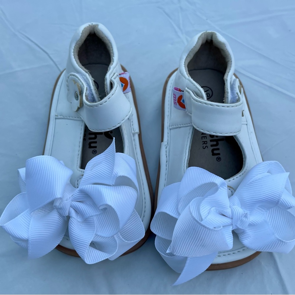 Mooshu Mary Jane  trainer baby girl shoes